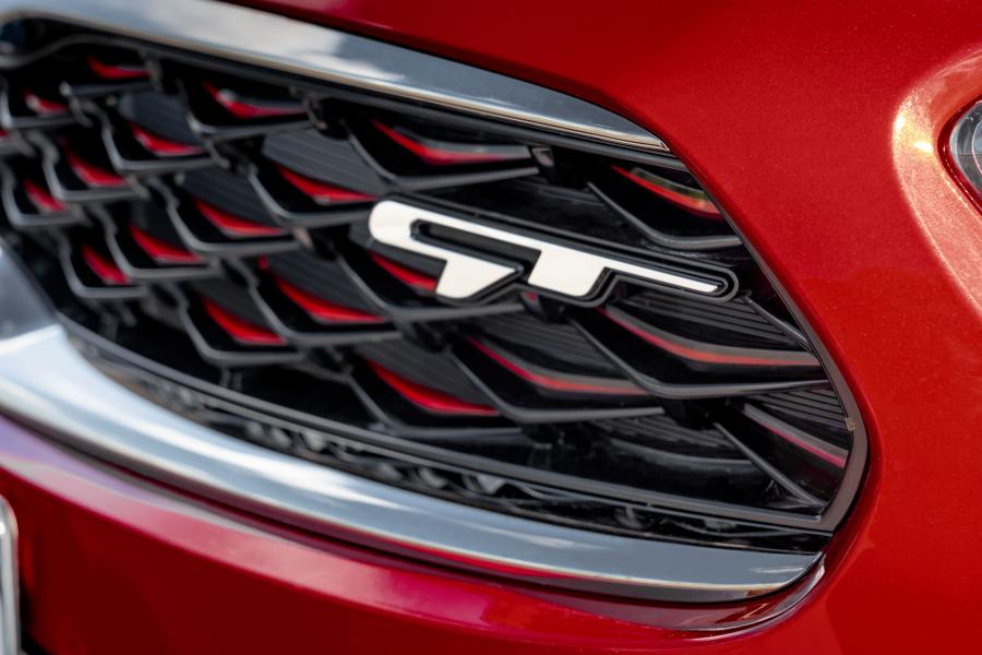 Логотип Kia Cerato Hatch GT 2019 года  (AU) (фото 5 из 13)